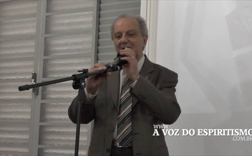 Saulo Gomes: O repórter de Chico Xavier